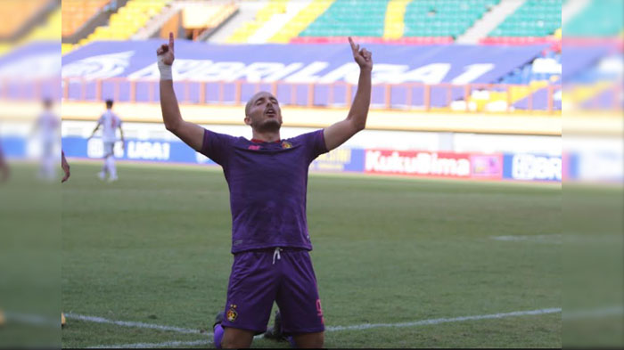 youssef-ezzejjari-merayakan-gol-pertama-di-laga-lawan-psm-makassar.jpg