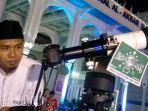 15-ribu-orang-datang-ke-masjid-al-akbar-surabaya-untuk-lihat-gerhana-bulan-total_20180131_201358.jpg