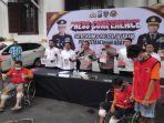 Perampokan Taksi Online di Surabaya Terkuak Berkat Inhaler, Pelaku Teringat Ayahnya Sakit Asma