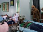38-siswa-yang-mengalami-gejala-keracunan-2-di-antaranya-dirujuk-ke-rumah-sakit.jpg