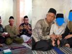 Alasan-Pak-Guru-Zuhdi-Tolak-Denda-yang-Dikembalikan-Wali-Murid-Totalnya-Bukan-Rp-25-Juta.jpg