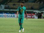 Alta-Ballah-satu-diantara-pemain-yang-dilepas-Persebaya-Surabaya.jpg