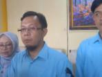 BERI-TRAUMA-HEALING-dr-Tantowi-Jauhari-Kepala-Ruang-Rawat-Inap-RS-Bi.jpg