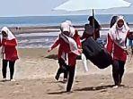 Beach-Forest-Situbondo-sambut-Nataru.jpg