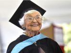 Berita-Virginia-Hislop-Nenek-Wisudawan-Tertua-di-Dunia.jpg