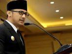 Biodata-Bupati-Hengky-Kurniawan-yang-Beri-Klarifikasi-Terkait-Polemik-Patung-Soekarno-yang-Viral.jpg