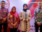 Bupati-Ipuk-dan-penghargaan-Digital-Government-Award.jpg