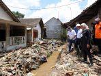 Bupati-Ipuk-tinjau-lokasi-banjir-di-Kecamatan-Kalibaru.jpg