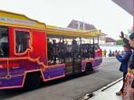 Bus-Wisata-Gratis-Attractive-Tour-Bus-Trenggalek-Jadi-Primadona-Masyarakat.jpg