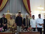 Capres-nomor-urut-3-Ganjar-Pranowo-mengunjungi-Kedaton-Kutai-Kartanegara.jpg
