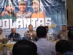 Gelar Sosialisasi dengan Ngopi Bareng Pengusaha Truk, Polda Jatim Tegaskan Wujudkan Zero ODOL