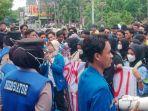 Demo-dana-dusun-di-Lamongan.jpg