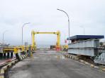 Dermaga-MB-4-di-Pelabuhan-Ketapang-Banyuwangi-Jatim-yang-tengah-diperbaiki.jpg