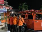 EVAKUASI-KORBAN-BPBD-Nganjuk-mengerahkan-personelnya-un.jpg
