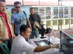 Ecoton-uji-air-sungai-di-Desa-Plosokandang-Tulungagung.jpg