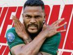 Eks-Predator-Asing-Persebaya-Surabaya-Paulo-Victor-diperkenalkan.jpg