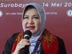 Emilia-Contessa-saat-mendaftar-sebagai-bacalon-DPD.jpg