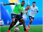 FOKUS-Pemain-Persela-Lamongan-menjalani-sesi-official-tr.jpg