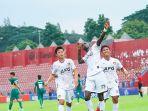 Flavio-Silva-merayakan-gol-usai-sukses-menjebol-gawang-Persebaya.jpg