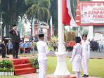 HARI-SUMPAH-PEMUDA-Wali-Kota-Blitar-Syauqul-Muhibbin-Mas-Ibim-memimpin-upac.jpg