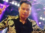 Harta-Kekayaan-Vicky-Prasetyo-yang-Ngaku-Bagikan-Uang-Rp-1-M-untuk-THR-Ternyata-Punya-Utang-Segini.jpg