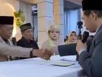 Imbas-Nikahi-Gadis-24-Tahun-dengan-Mahar-Rp3-Miliar-Masa-Lalu-Kakek-Tarman-Dikuliti-Ini-Faktanya.jpg