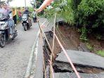 Jalan-Sendang-Pagerwojo-yang-rusak-karena-longsor.jpg