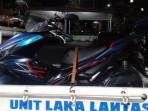 Senggolan dengan Truk, Pemotor Asal Sampang Tewas di Osowilangun Surabaya