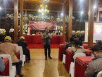 KPU-Kabupaten-Kediri-saat-menggelar-acara-evaluasi-Pilkada-2024.jpg