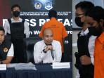 Kabupaten-Blitar-Petugas-Imigrasi-akan-mendeportasi-SA-ke-negaranya.jpg