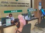 Kantor-PA-Bojonegoro-saat-melayani-masyarakat.jpg