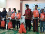 Kemenag-Gresik-bagi-sembako.jpg