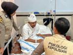 Korban-Ambruknya-Bangunan-di-Ponpes-Al-Khoziny-Sidoarjo-Mendapat-Layanan-Trauma-Healing.jpg