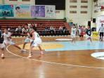 LAGA-PERDANA-Tim-basket-putra-SMAN-1-Jember-mengalahkan-SMKN-1-Sumberasih-den.jpg