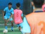 Latihan-tim-Persela-untuk-kali-pertama.jpg