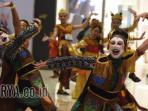 MENARI-DI-MALL-Sebanyak-1000-penari.jpg