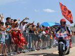 Marc-Marquez-bahagia.jpg