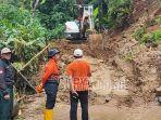 Material-Longsor-di-Desa-Dukuh-Kecamatan-Watulimo-Kabupaten-Trenggalek.jpg