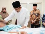 Mensos-memastikan-para-korban-dan-keluarganya-mendapat-bantuan-dari-pemerintah.jpg