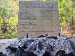 Monumen-Korban-Keganasan-PKI-1948-di-Desa-Kresek-di-Madiun-Jawa-Timur.jpg