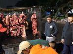 PD-RPH-Surabaya-menemukan-penjual-daging-gelonggongan.jpg