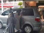 PELECEHAN-Nenek-SR-usai-menjalani-pemeriksaan-di-Mapolres-Jember-Jawa.jpg