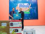 PELINDO-MENGAJAR-PTP-Nonpetikemas-menyerahkan-bantuan-perangkat-TIK-be.jpg