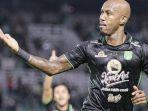 Paulo-Henrique-saat-merayakan-gol-pertamanya-bersama-Persebaya.jpg