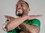 Paulo-Victor-bakal-bertahan-di-Persebaya-Surabaya-untuk-satu-musim-kedepan.jpg