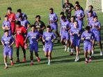 Pemain-Persik-Kediri-saat-menjalani-latihan-di-Stadion-Brawijaya.jpg