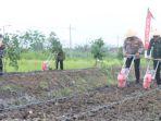 Pemkab-Sidoarjo-mensupport-penuh-ketersediaan-pupuk-untuk-program-ini.jpg