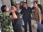 Penghuni-Apartemen-Bale-Hinggil-Surabaya-terlibat-kericuhan-dengan-pihak-keamanan-apartemen.jpg