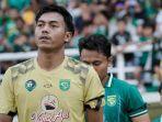 Penjaga-gawang-Persebaya-Surabaya-Andhika-Ramadhani-saat-tampil.jpg