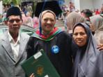 Perjuangan-Sutarwo-Petani-Asal-Tegal-Sekolahkan-Anak-hingga-Sarjana-UNJ-Jangan-Kayak-Bapaknya.jpg